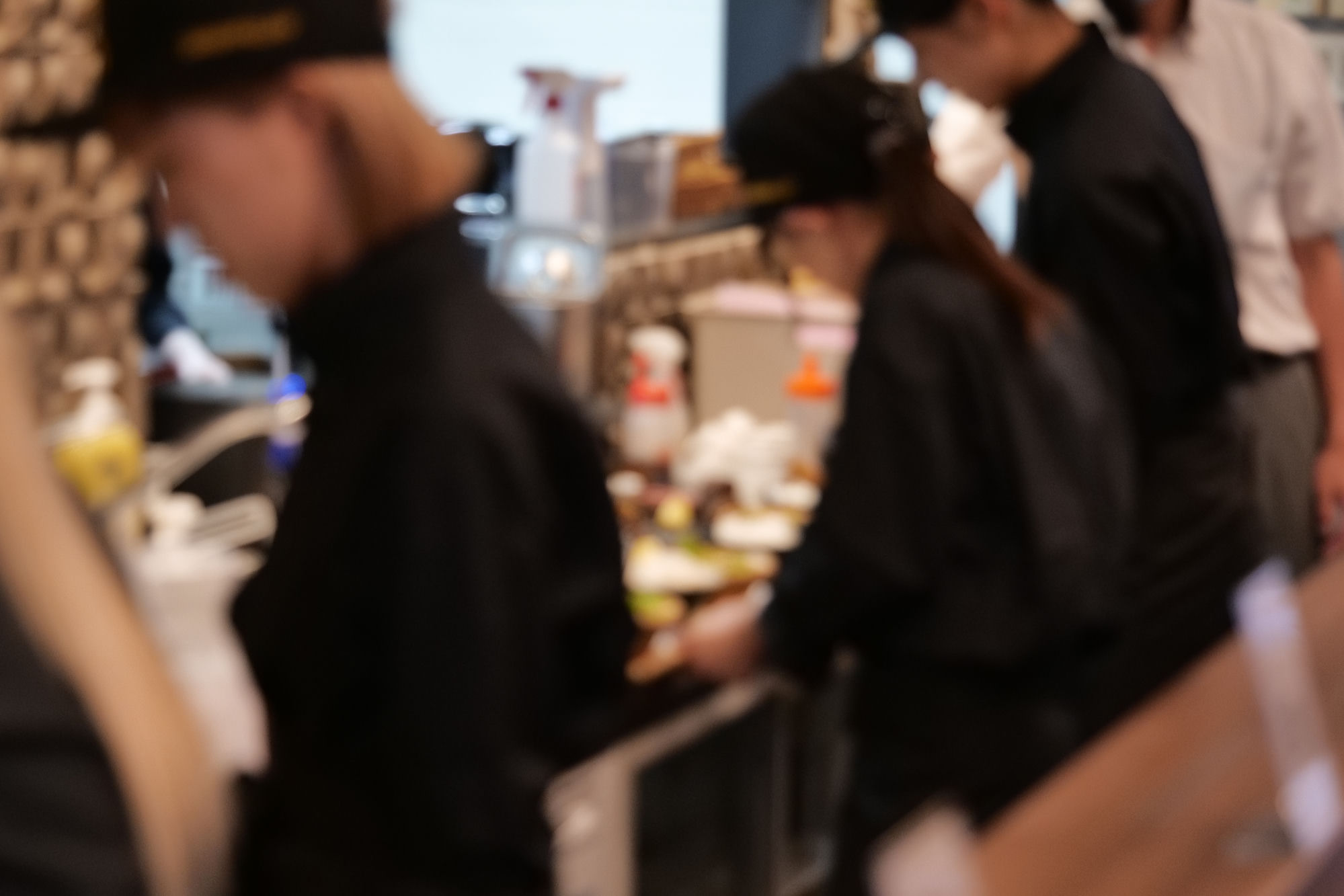 スタッフの働く姿