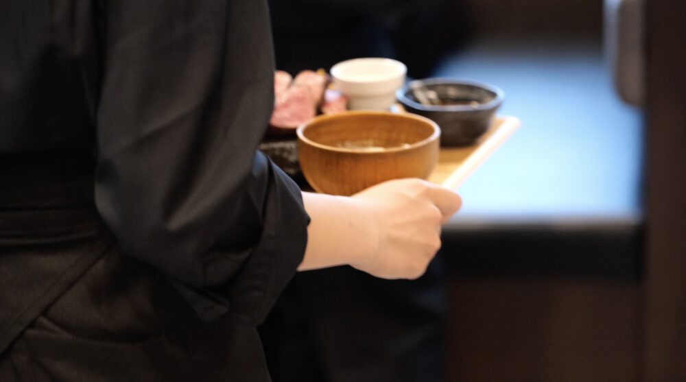 ホールスタッフ（正社員・パート）